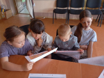 «Мир под прицелом»