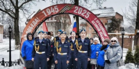 Торжественный митинг у Братской могилы в День защитника Отечества - Дворец культуры